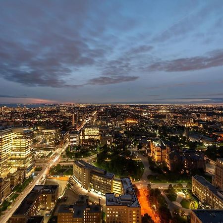 Unbelievable Penthouse View With 3 Bedrooms Toronto Dış mekan fotoğraf