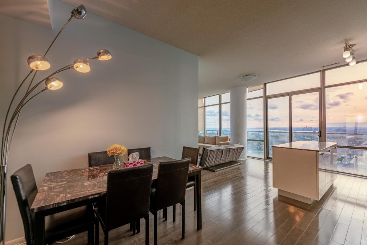Unbelievable Penthouse View With 3 Bedrooms Toronto Dış mekan fotoğraf