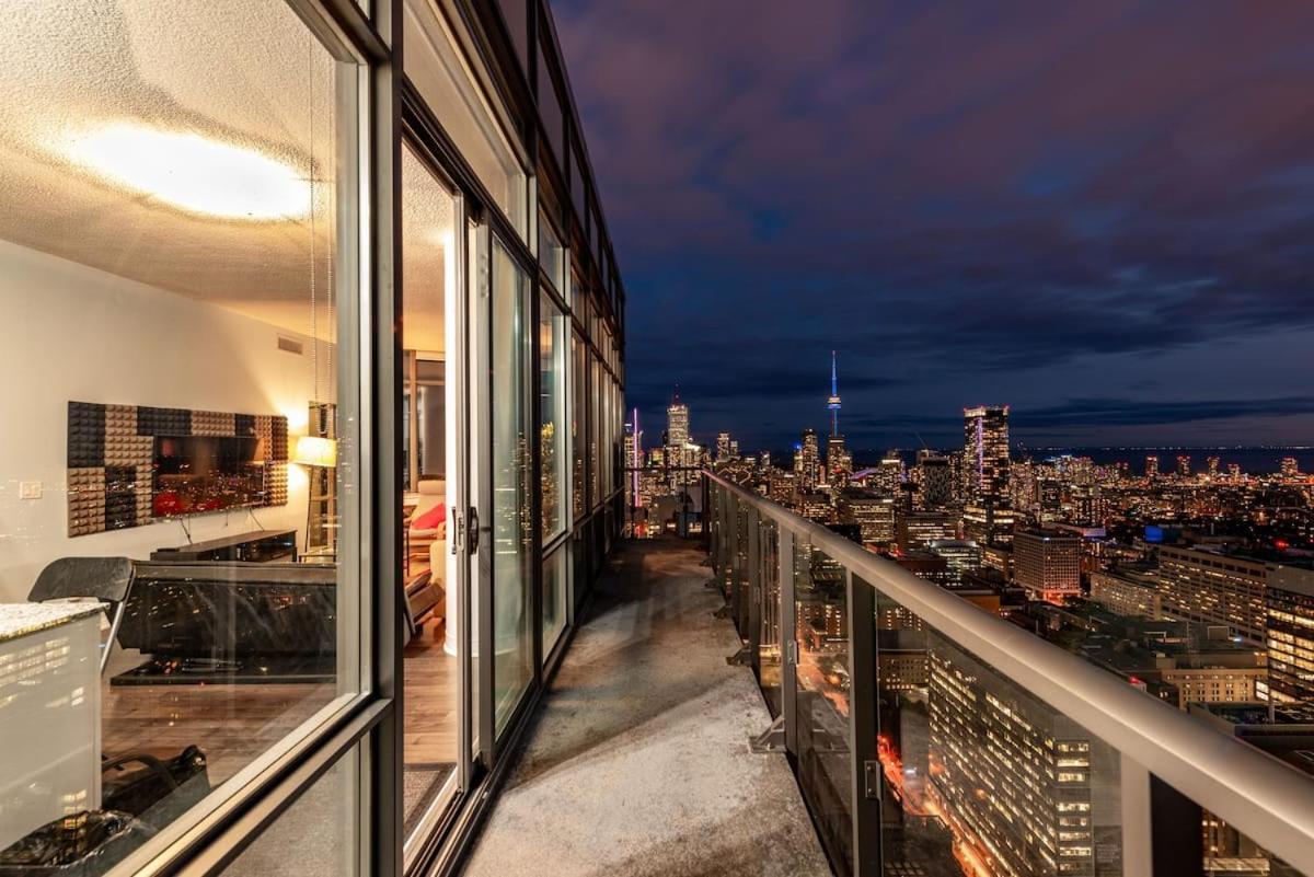 Unbelievable Penthouse View With 3 Bedrooms Toronto Dış mekan fotoğraf