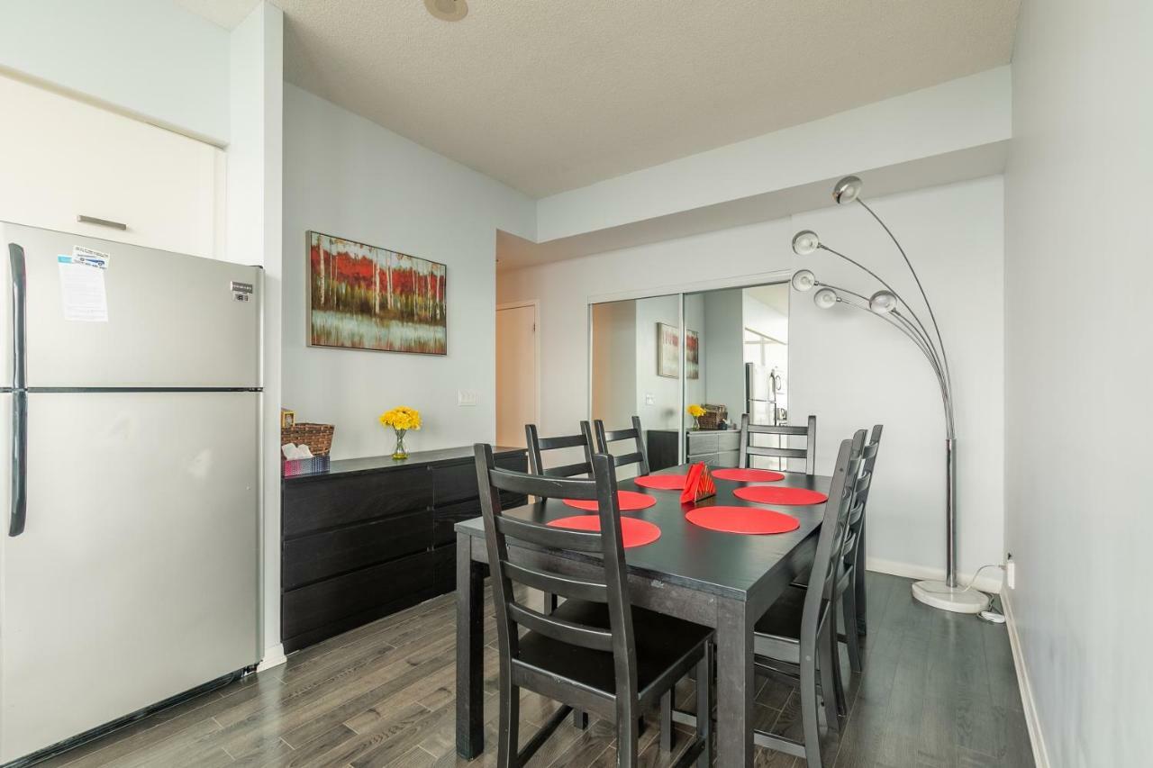 Unbelievable Penthouse View With 3 Bedrooms Toronto Dış mekan fotoğraf
