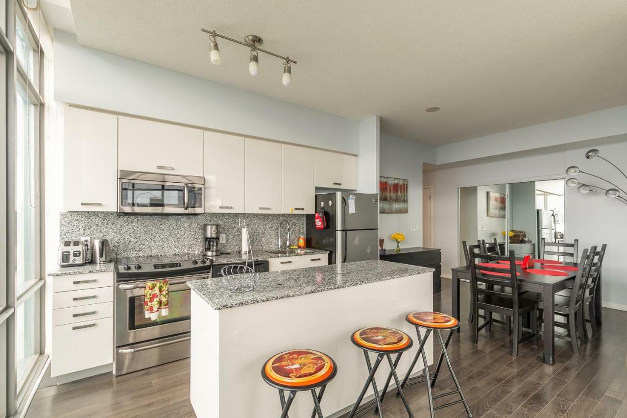 Unbelievable Penthouse View With 3 Bedrooms Toronto Dış mekan fotoğraf